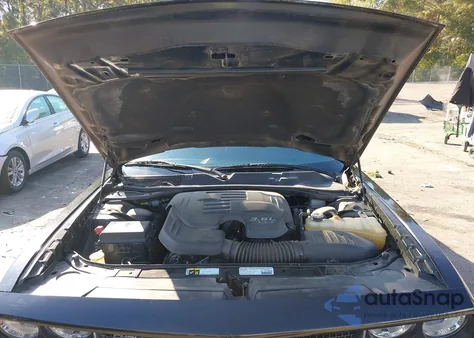 2014 Dodge Challenger Sxt z USA, uszkodzony, nr VIN 2C3CDYAG1EH277288